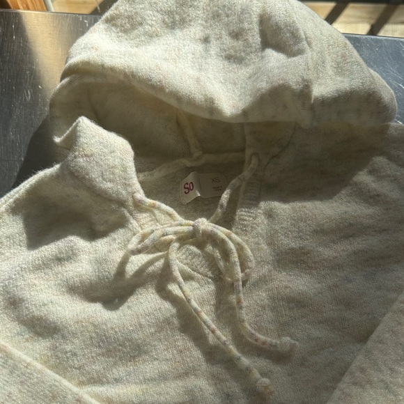 SO Cream Sweater Set: Cropped top and Straight Leg Pants - Picture 4 of 15